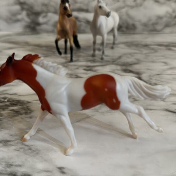 Breyer horses - Picture 5 of 7